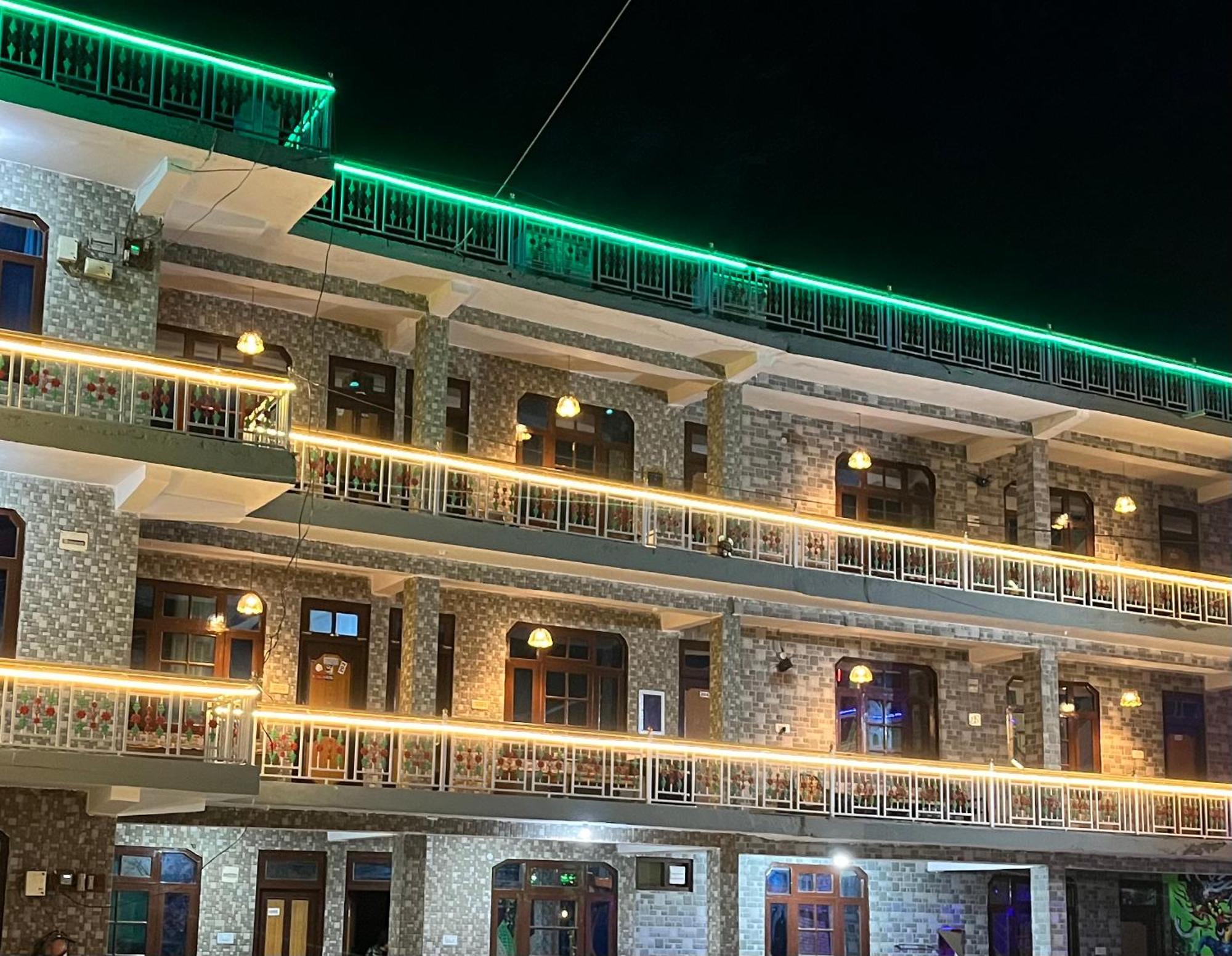 Hotel Pablo Escobar Касоль Екстер'єр фото